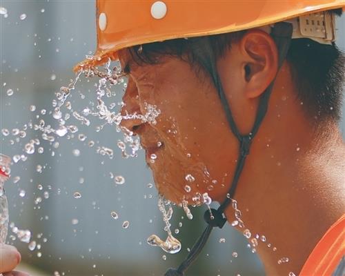 2025年简短的悲伤的句子锦集30条