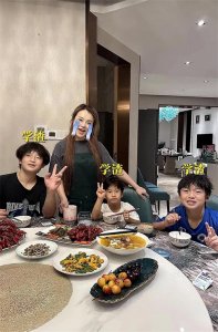 ​冉莹颖晒娃，轩轩作文进步神速，邹明皓想专职做体育 被多次请家长