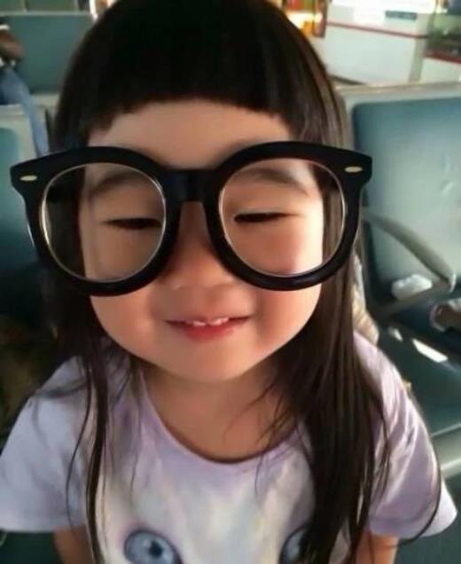 描写桃花林的美景句子是