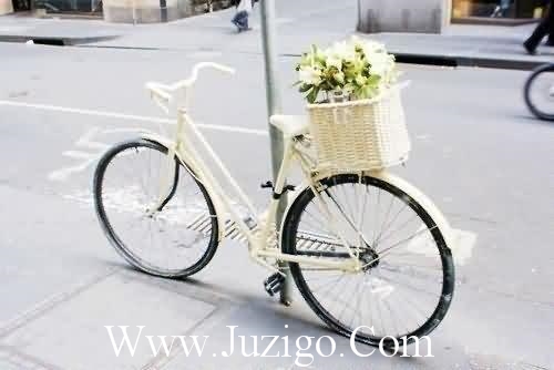 写自己生日快乐的说说(高情商祝自己生日快乐的句子)