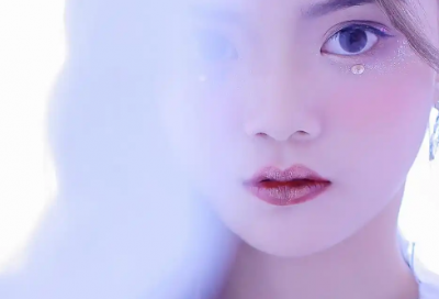 ​笑起来很迷人的句子 夸女孩笑起来好看的句子